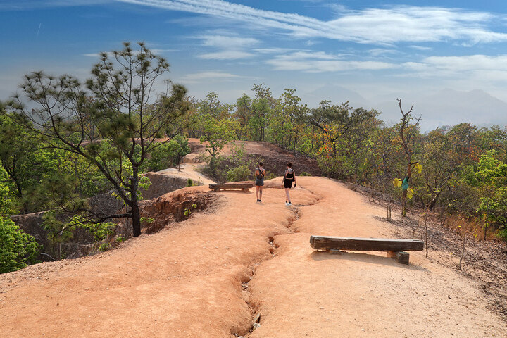 Hinoki Land - Chiang Dao Cave - Big Buddha - Pai - Nam Lod Cave - Long Neck People Village - Mae Hong Son 