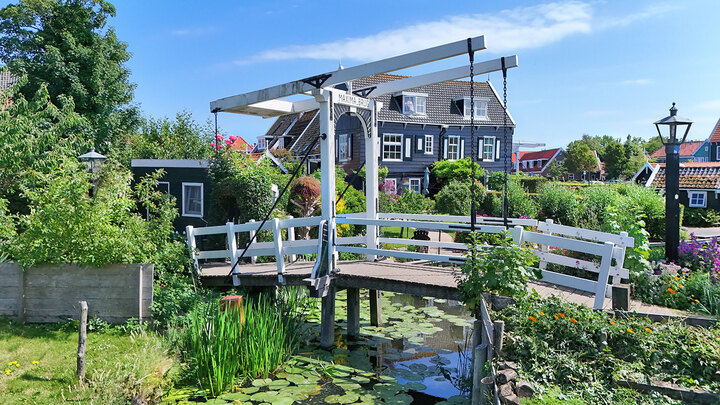 Marken - haven, buurten, werven & terpen